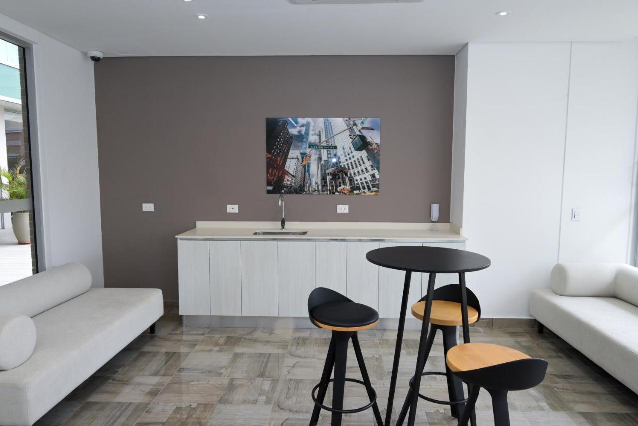 Distrito 90 - Estudios Y Apartamentos Para Vacaciones Y Viajes De Negocio Barranquilla  Eksteriør billede